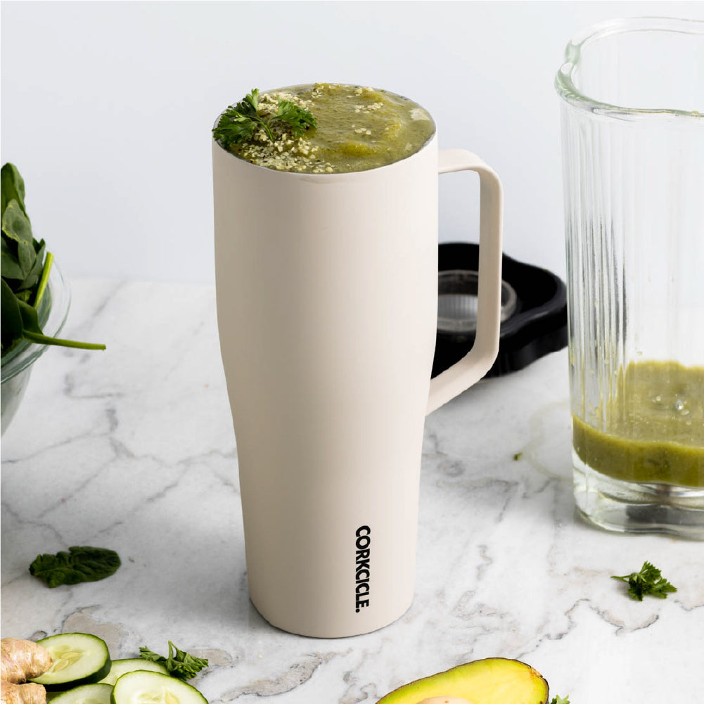 cold-cup-xl-b7 588f4a27c4cf--2230CLT-lifestyle.jpg