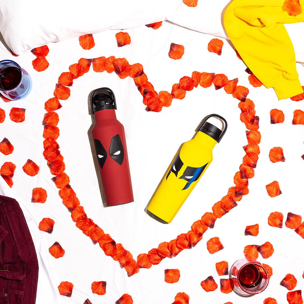 deadpool-and-wolverine-drinkware-g1 a7afce7e71cf--DeadpoolWolverine-PDPLifestyle2.jpg